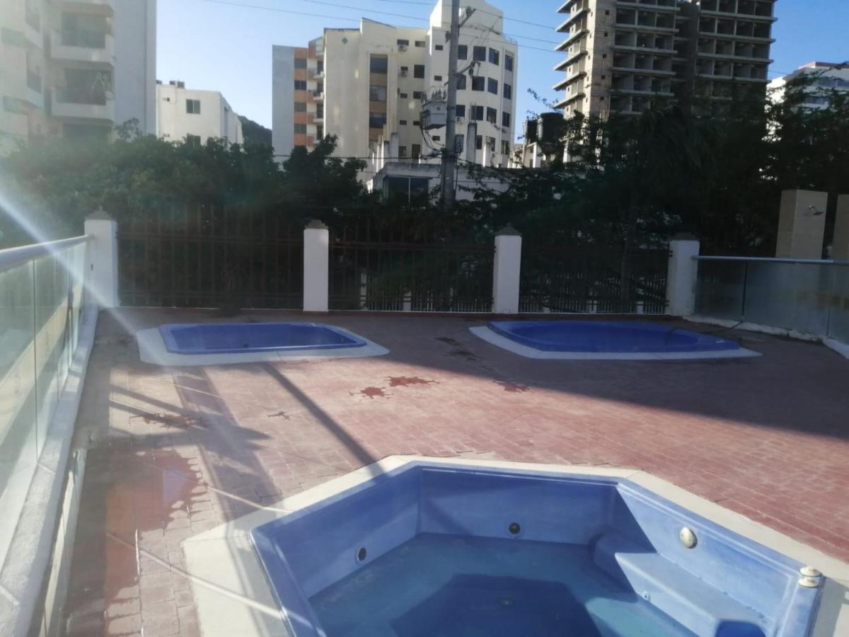 Con Piscina Y Parqueadero * Santa Marta (Magdalena)